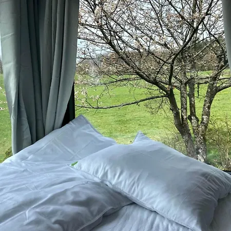 Sustainable Tiny House With Modern Interior Perfect For Hiking In Bad Endbach, Hessen 바트엔드바흐