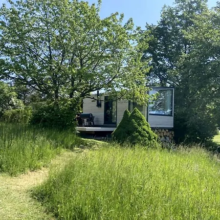Sustainable Tiny House With Modern Interior Perfect For Hiking In Bad Endbach, Hessen * 바트엔드바흐